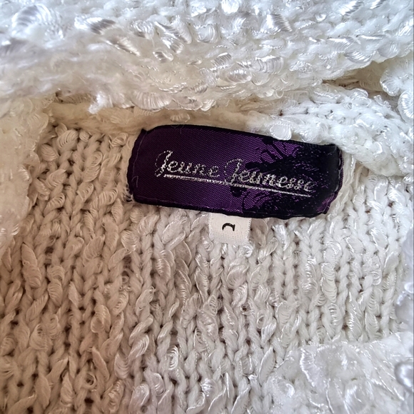 Jeune Jeunesse Vtg Cream Pearl Embellished Cowl Neck Sweater - Picture 8 of 10